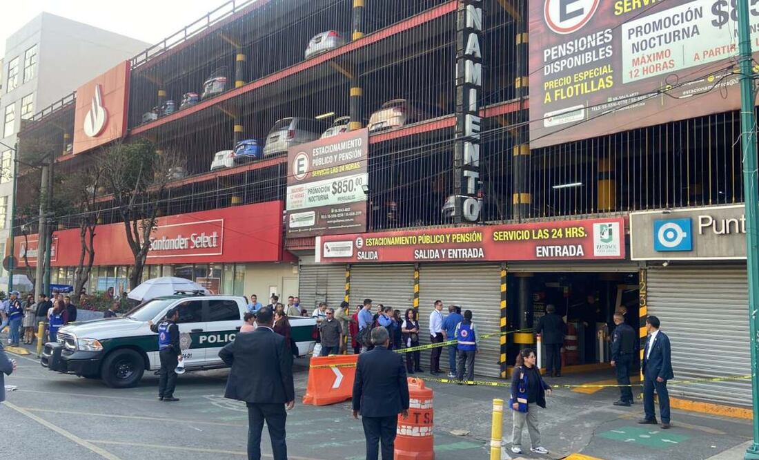 Muere hombre tras caer de un elevador desde un segundo piso en Cuauhtémoc (03/12/2024). Foto: Juan Carlos Williams / EL UNIVERSAL
