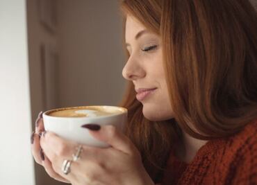 Transforma tu café con estas dos especias; ayuda a proteger tu cerebro de la degeneración neuronal
