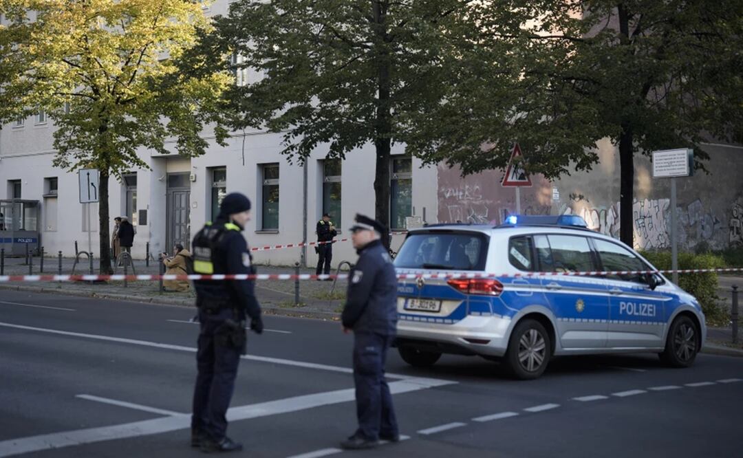 Policías alemanes montan guardia en el centro de Berlín, Alemania. Foto: Ilustrativa / AP