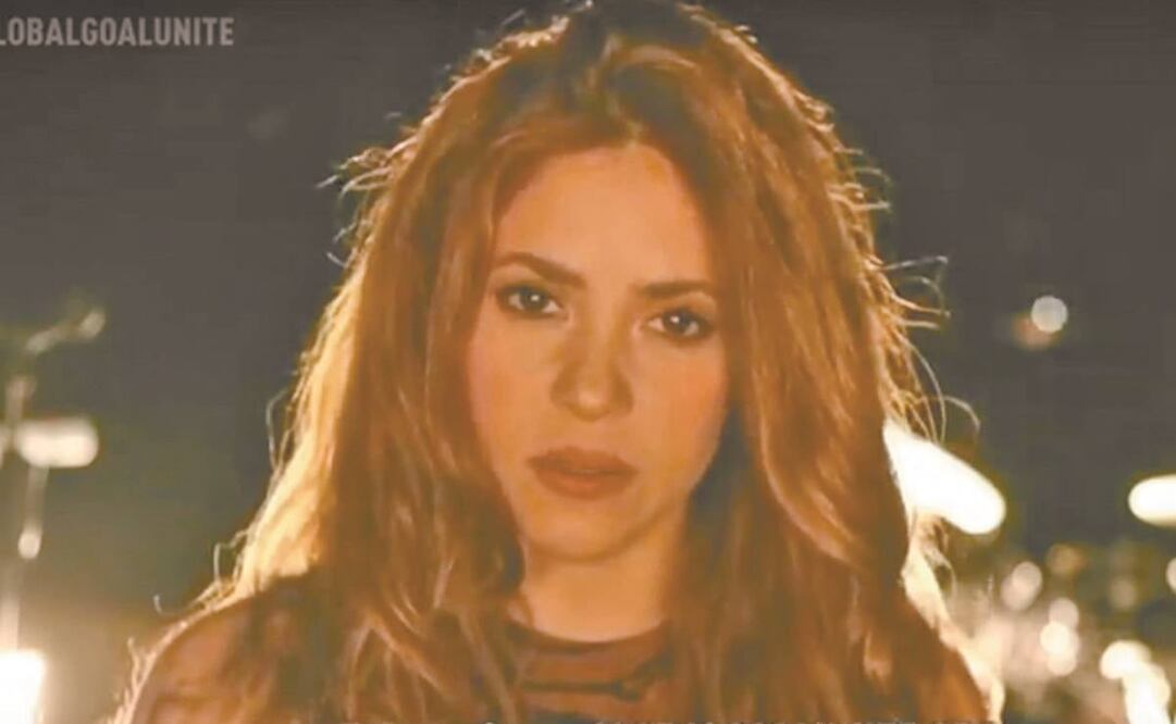 Shakira abrió la transmisión con su canción “Sale el sol”. Fotos: YOUTUBE