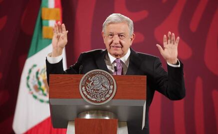 “Puras finísimas personas” marcharon en defensa del INE, dice AMLO