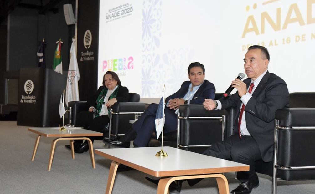 La magistrada presidenta del Tribunal de Disciplina, Celia Maya, durante la “52 Convención Anual de la Asociación Nacional de Abogados de Empresas 2025”, en Puebla, este lunes 17 de noviembre de 2025. Foto: Especial