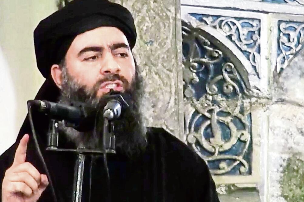 El dirigente del Estado Islámico, Abu Bakr al-Bagdadi, en un video de 2014 Foto: AP/ Archivo