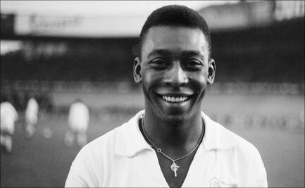 Santos analiza retirar del equipo el dorsal 10 que usó Pelé 