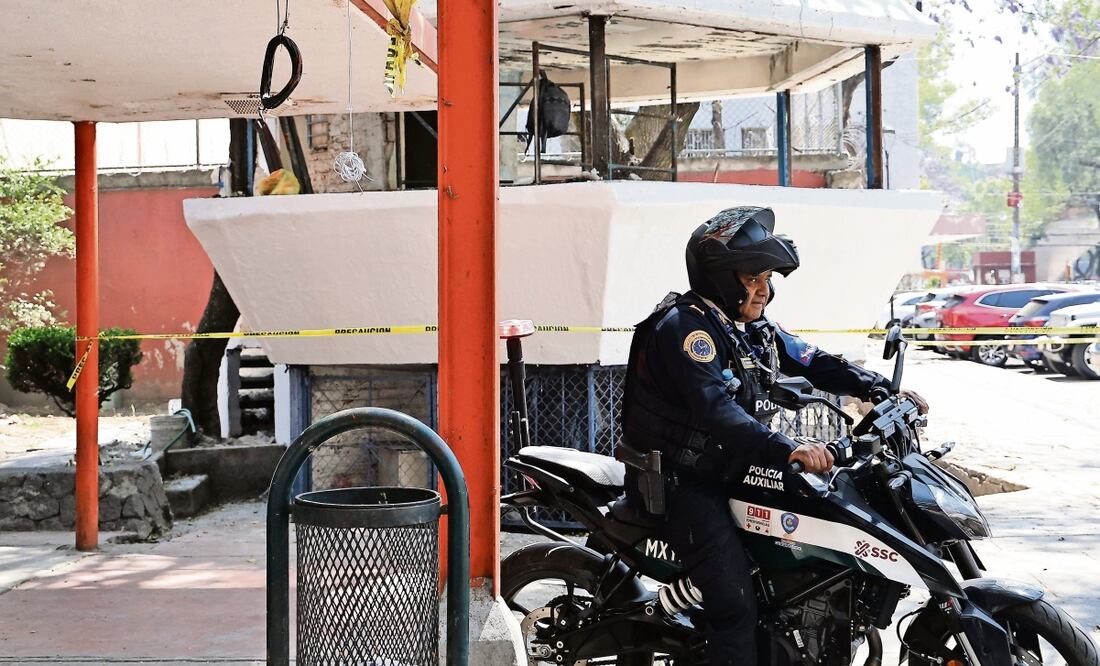 Autoridades informaron que 30 policías y 15 motocicletas realizan recorridos en la Unidad Habitacional Tlatelolco para reforzar la seguridad. Foto: Berenice Fregoso / EL UNIVERSAL