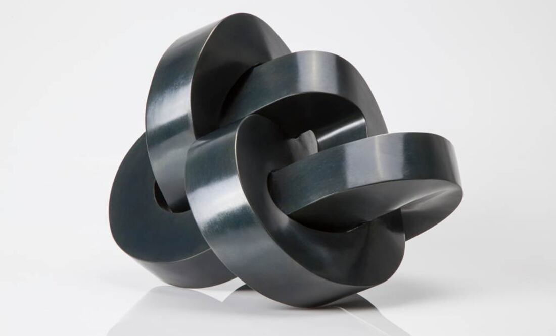 El libro está acompañado con textos del matemático Isidoro Gliter, José Gordon, José Antonio Lugo y un prólogo de Óscar Román. (FOTO: tomada de galeriaoscarroman.wordpress.com)