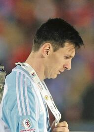 Leo Messi rechaza copa a Mejor Jugador