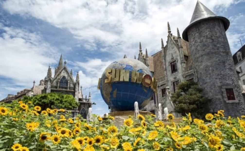 Conoce el puente de las manos gigantes en 7 datos