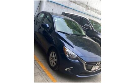 ¡No es broma! Compra auto en agencia de Satélite y resulta que era robado