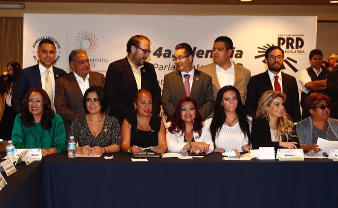 Cuarta reunión plenaria de la bancada del PRD rumbo al inicio del periodo ordinario de sesiones. (Foto: Yadin Xolalpa/El Universal)
