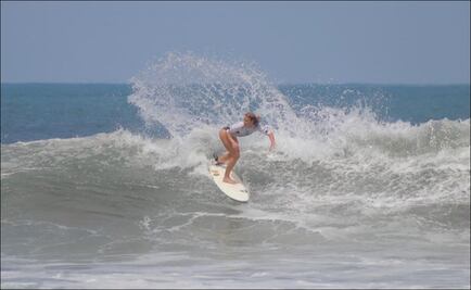 Thyssen se corona en el Surf Open de Acapulco