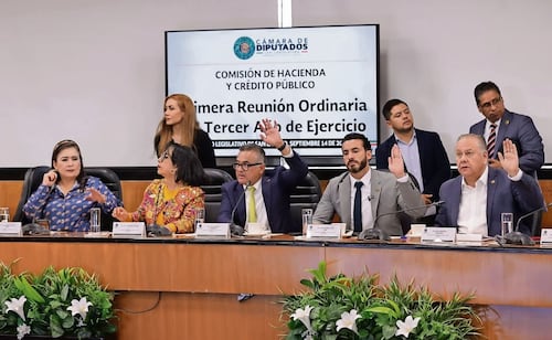 Aprueban análisis del Paquete Económico 2027