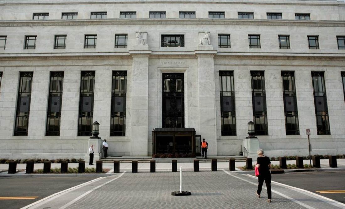 Aprueba Fed límite a futuros préstamos de emergencia