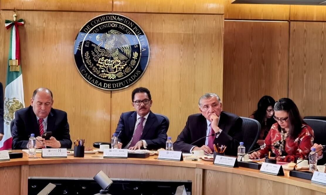 El secretario de Gobernación, Adán Augusto López, se reunió con los integrantes de la Junta de Coordinación Política de la Cámara de Diputados. Foto: especial