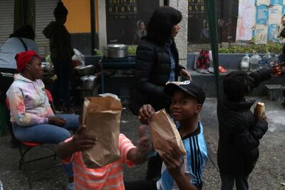 Jam, el niño migrante que quiere ser Cristiano Ronaldo para comprar cobijas y luces de Navidad a sus hermanos