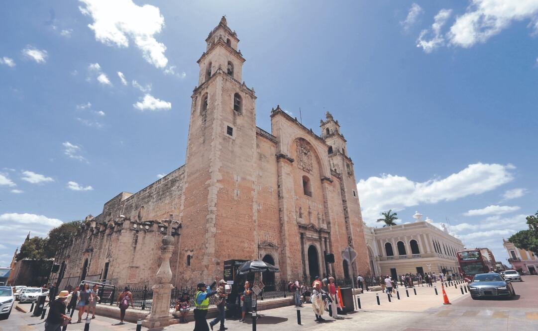 La Catedral de Mérida fue mandada a construir en 1562 por el rey Felipe II tras la autorización del Papa Pío IV. Actualmente es la sede principal de la Arquidiócesis de Yucatán. Foto: Yazmín Rodríguez