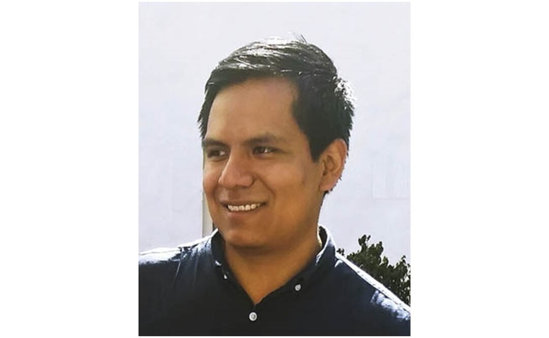 La editorial informó que Juárez ha sido socio de la empresa desde que era sólo una idea esbozada en una hoja de papel.