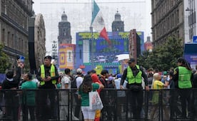 Reportan Fan Fest del Zócalo lleno, a horas del Inglaterra vs México; autoridades invitan a acudir a otros festejos