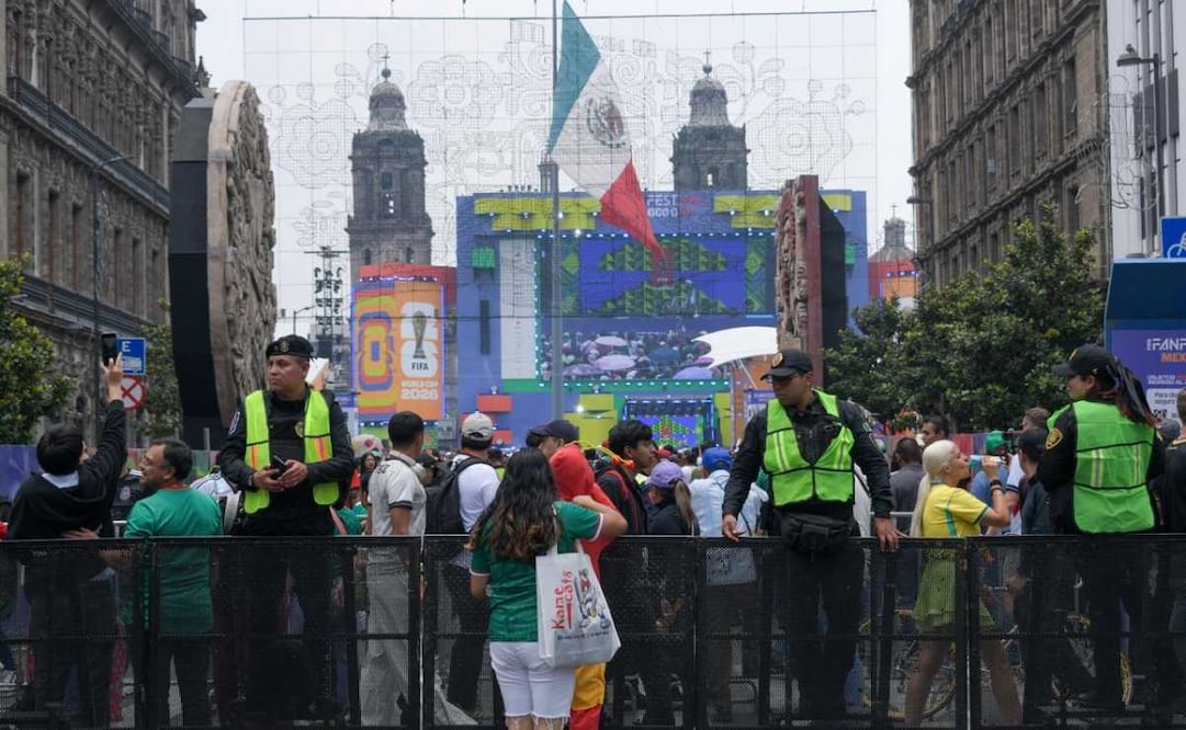 Aspectos del FIFA Fan Fest en el Zócalo de la Ciudad de México. Foto: Santiago Cadena / EL UNIVERSAL
