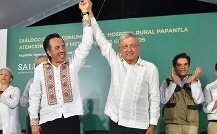 AMLO externa su apoyo a Cuitláhuac García tras ataque en bar de Coatzacoalcos