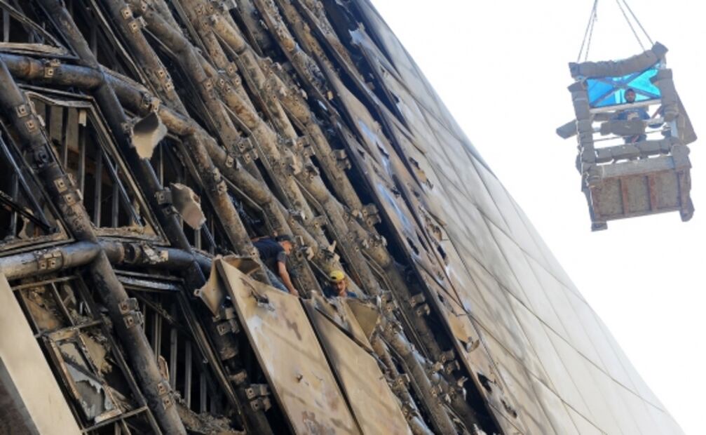 Se incendia edificio de Zaha Hadid en Beirut