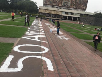 Estudiantes y Comité 68 recuerdan entrada del Ejército a la UNAM hace 50 años