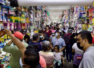 ¿Sin mucho presupuesto? Profeco te dice cómo ahorrar en compras de útiles y uniformes este regreso a clases