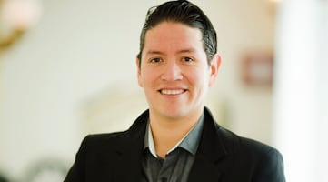 Luis Arturo García, nuevo director del Centro Cultural Helénico; anuncia la secretaria de Cultura