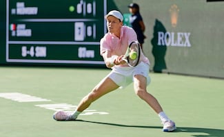 Jannik Sinner conquista la pista dura a los 24 años de edad