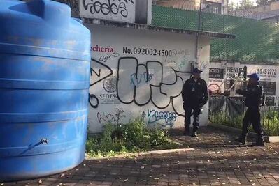 Vigilan tinaco gigante en Santa María la Ribera por megacorte de agua
