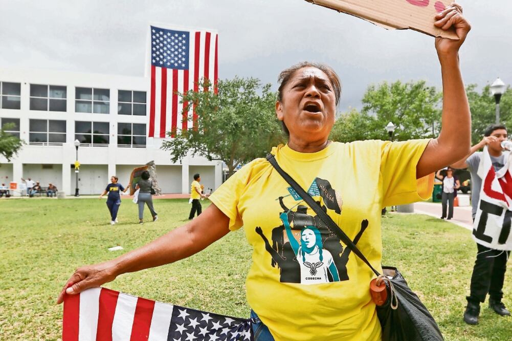 Una protesta en Florida contra las deportaciones, en mayo pasado. (ARCHIVO. AP)