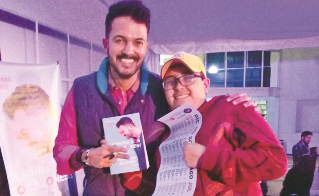 El conductor de televisión conoció a Sebastián, quien lo ve como un ejemplo. (FOTOS: CORTESÍA Y JESÚS DÍAZ. EL UNIVERSAL)