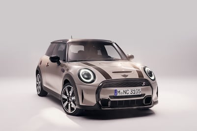 Mini Cooper Hardtop 2021, el ícono se actualiza