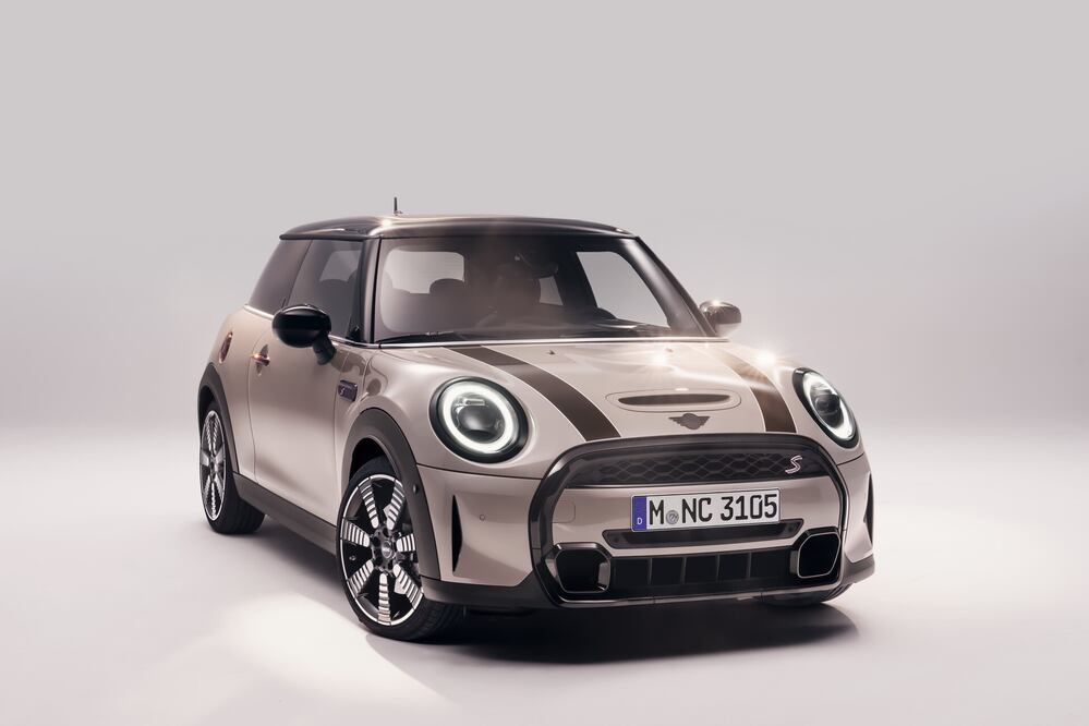 Mini Cooper Hardtop 2021, el ícono se actualiza