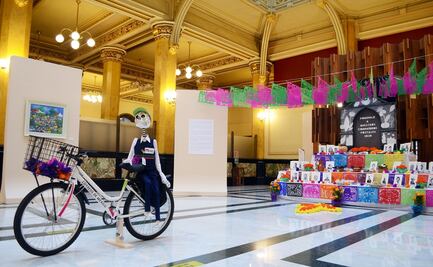 Sepomex celebra emisión de estampilla alusiva al Día de Muertos 