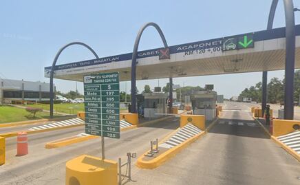 Con todo y esposas, mujer secuestrada en carretera de Sinaloa conduce hasta caseta de cobro en Nayarit