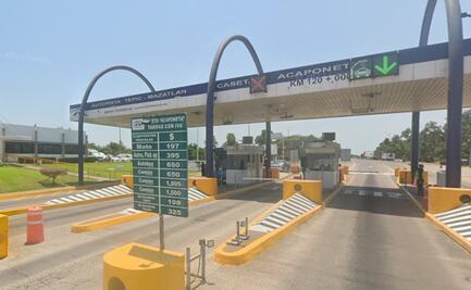 Con todo y esposas, mujer secuestrada en carretera de Sinaloa conduce hasta caseta de cobro en Nayarit