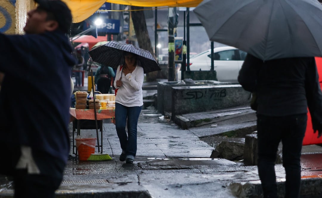 Ligera lluvia en la Ciudad de México. Foto: Hugo Salvador El Universal