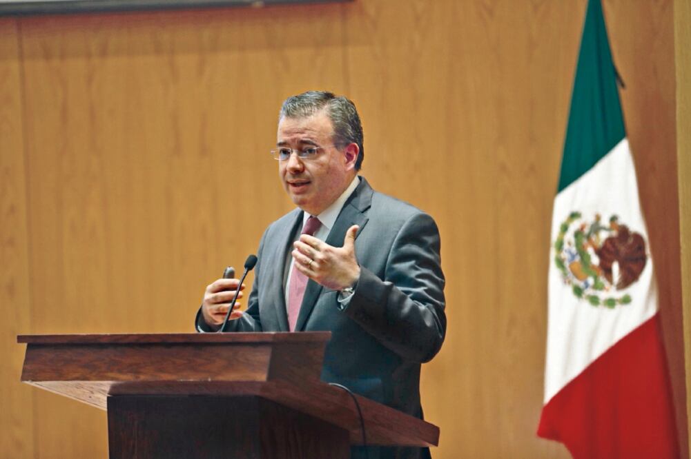 Gobernador del Banco de México, Alejandro Díaz de León. ARCHIVO EL UNIVERSAL