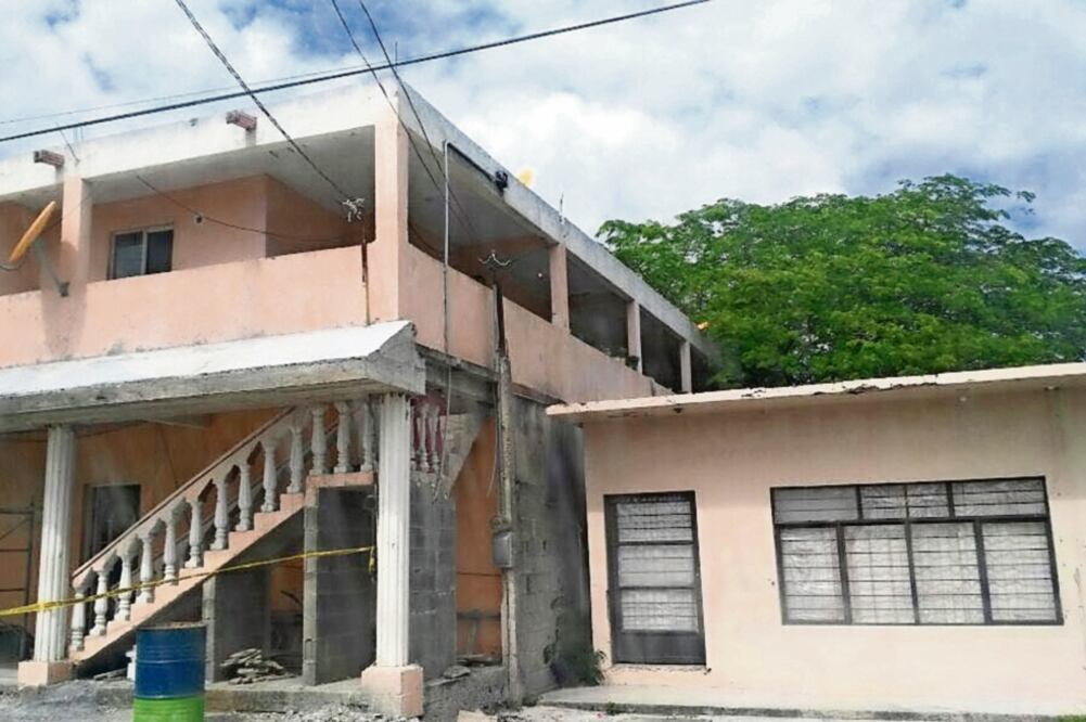 Las autoridades catearon el domicilio, ubicado en las calles Miguel Hidalgo y Canales, donde también aprehendieron a María Inés “N”, Francisco “N” y Valdemar Guadalupe “N”. (CORTESÍA)
