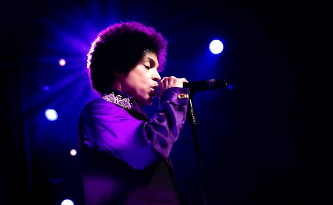 Con el éxito mundial de "Purple Rain" en 1984 se situó en la cima del mundo. (FOTO: Archivo EL UNIVERSAL)