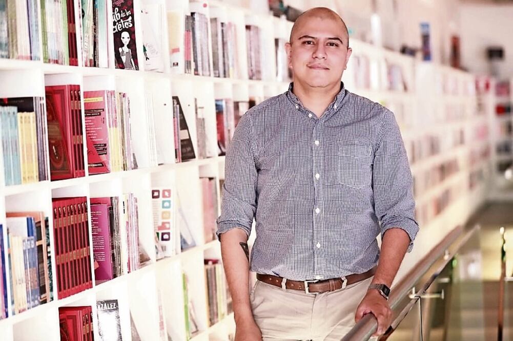 Para el libro, Rafael Cabrera trabajó en varios archivos de México y otros países (ALEJANDRA LEYVA. EL UNIVERSAL)