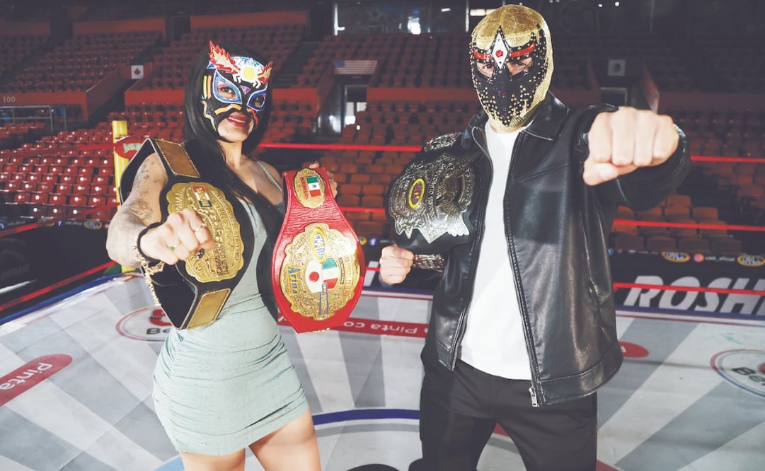 Entrevista con los luchadores India Sioux y Máscara Dorada en el ring de la Arena México. Foto: Carlos Mejía/ EL UNIVERSAL
