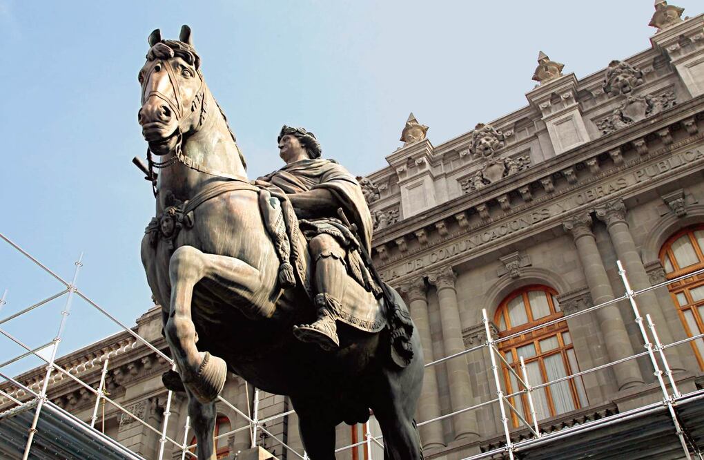 La obra fue dañada en 2013 por una fallida restauración de la empresa Marina, restauración de monumentos (ARCHIVO EL UNIVERSAL)