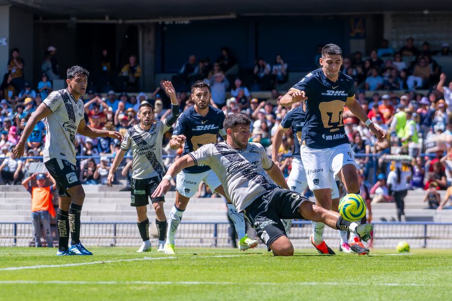 Pumas y Puebla durante el Clausura 2024 - Foto: Imago7