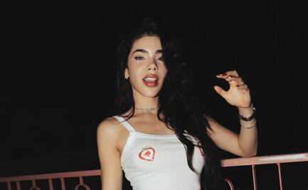 Kenia Os luce la pedicura clásica ideal para esta temporada