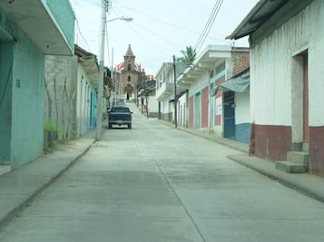 Reportan 12 muertos por enfrentamiento en Tumbiscatío