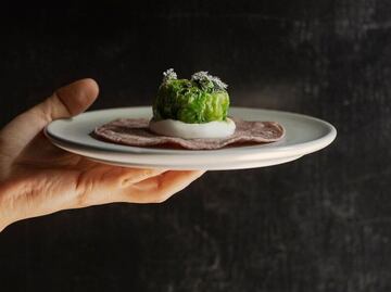 Déjate guiar por el chef de Pujol y vive la experiencia del omakase