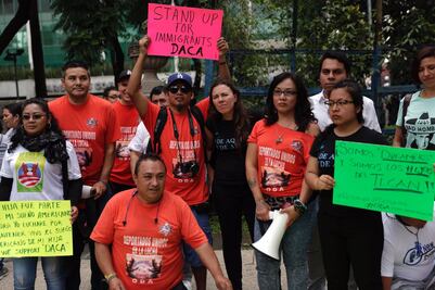 Mexicanos protestan por eliminación de DACA 