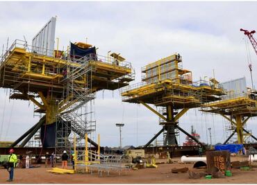 Pemex impulsa producción con nuevas plataformas marinas móviles